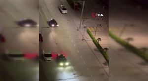 AVM'de faciadan dönüldü: Çocukların bindiği oyuncak devrildi