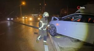 Bursa’da tomruk yüklü kamyonetin tehlikeli yolculuğu