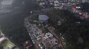 Bursa'da yol ortasında birbirlerine acımasızca vurdular