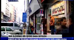Diyarbakır'da Alkollü Sapıklara Meydan Dayağı...! 