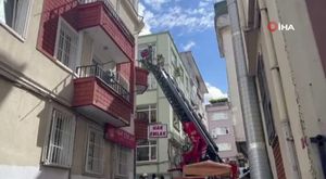Bursa'da yokuşta aracı kaldıramadı, kaza yaptı