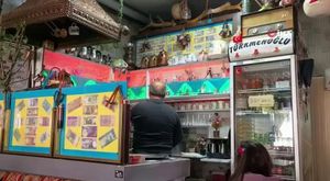 Küçükçekmece'de kedi besleyen iki kız kardeşi komşularının saldırısına uğradı