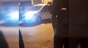 Hatalı sollama yapan otomobil jandarma ekibiyle çarpıştı! 1 ölü 2 yaralı