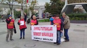 Fransa Paris’te OFPRA Kurumu Önünde Eylem Yapıldı