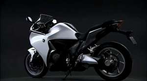 Suzuki Burgman 650cc 2013 (Official Video)