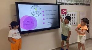 İmamoğlu’na destek protestosunda Akit TV muhabiri protestocular tarafından kovuldu