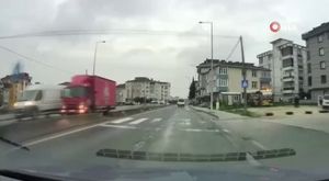 Bursa'da feci kaza: 1 ölü, 2 yaralı