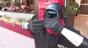 Bursa'da tır, motokuryeye çarptı!