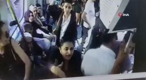 Silahlı ve bıçaklı kavga kamerada!