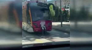 Bursa’da otomobiller çarpıştı: 4 kişi yaralandı