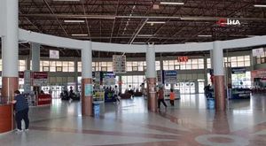 İsrail’in Beyrut’ta vurduğu bina görüntülendi