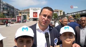 CHP Bursa İl Başkanı Karaca, elektriği kesik aileyi ziyaret etti