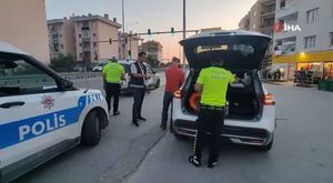 Aracını tamir ediyor sanıldı, ölü bulunduv