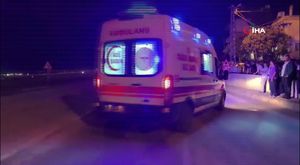 Antalya'da park halindeki minibüs alev alev yandı
