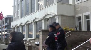 Bursa'da narkotik dedektiflerini şaşırtan zula: Tutuklandılar...