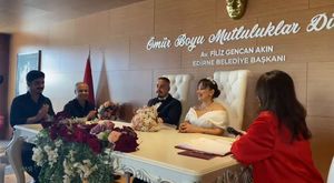 POLİSTEN KAÇAN PANELVAN KAZA YAPTI, 10 GÖÇMEN YAKALANDI