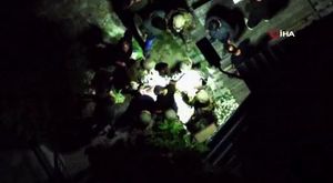 ARNAVUTKÖY’DE İETT OTOBÜSÜ KAYGAN YOLDA KONTROLDEN ÇIKTI