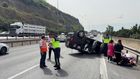 Anadolu Otoyolu'nun Kocaeli kesiminde devrilen hafif ticari araçtaki 3 kişi yaralandı