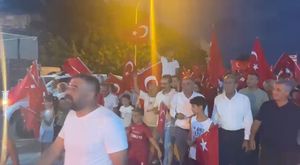 Esenyurt'ta balkona iç çamaşırı ile çıkınca komşuları uyardı: ‘Mahalle erkek görsün' diyerek tüfekle etrafa tehditler savurdu