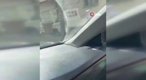 İki aile arasında çıkan taşlı, sopalı kavga kamerada