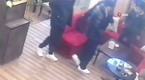 4 bıçak darbesiyle eşini öldüren koca için ağırlaştırılmış müebbet hapis cezası talebi