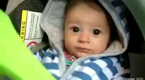 İlk defa gölgelerini gören çocukların tepkileri izleyenleri gülmekten kırıp geçiriyor :)))