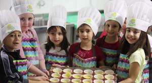Minik Şefler 23 Nisan'da Çocuklar İçin Mutfakta!