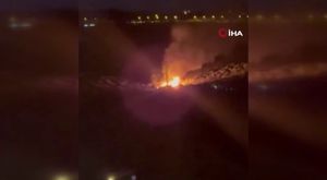 Ankara'da seyir halindeki araç alev aldı