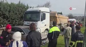 Kurye kılığıyla girdiler, silahla alıkoydular... Özel Harekat kapıları koçbaşıyla kırdı