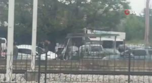 Bursa'da iki araç kafa kafaya çarpıştı: 1 kişinin öldüğü kaza kamerada!