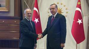 Cumhurbaşkanı Erdoğan, Romanya Cumhurbaşkanlığı Sarayı’nda|01.0415