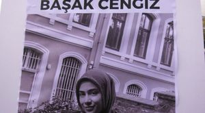 Gölbaşılı Dicle Teberoğlu Türk Dünyası'na Türkçe'nin yanısıra Müzikle katkı sunuyor