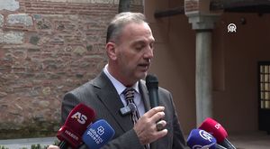 Gebze’de Atatürk heykeli gerilimi: Kamyonla sökülüp taşınırken önü kesildi