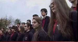 Trabzon Sosyal Bilimler Lisesi öğrencilerinden türkü ziyafeti TRT 
