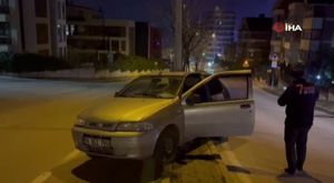 Bursa'da  tarihi ve kaliteli halıları tamir ederek eski ihtişamına kavuşturuyor