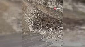 Hastanede akılalmaz olay: Oğlu sevgilisini bıçaklayan anneden polise tokat!