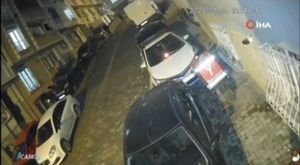 Tır ile servis minibüsünün çarpışma anı cep telefonu kamerasına yansıdı