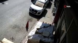 SEYİR HALİNDEKİ MİNİBÜS, ŞOFÖRÜ İLE ALEV TOPUNA DÖNDÜ
