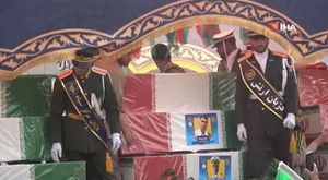 ÖRNEK VATANDAŞ ÇATISINDAN AKAN SUYU VARİLLERE TOPLADI