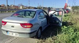 Bursa'da iki otomobil kafa kafaya çarpıştı: 2 yaralı