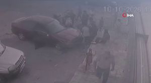 3 araca kaza yaptırıp vatandaşlar tarafından durduruldu... Kaza anı kamerada