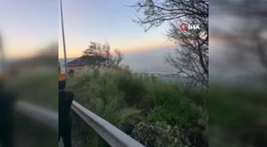 Göz göre göre otomobili çaldılar.. Araç sahibi de yakalamak için böyle koştu