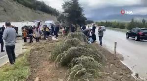Bursa'da iki araç kafa kafaya çarpıştı: 1 kişinin öldüğü kaza kamerada!