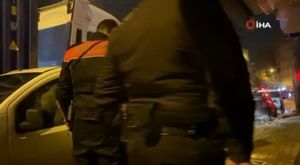 Bursa'da otomobil hafif ticari araca çarptı: 2 yaralı