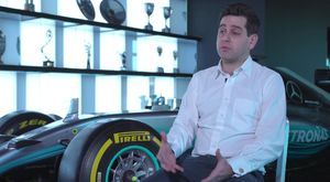 Kamera arkası: Mercedes F1 fabrikasında neler oluyor?