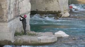 Adana'da mobilya imalathanesinde yangın