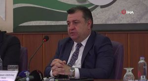 Bursa'da yola atlayan küçük kıza minibüs çarptı