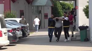 İmamoğlu’na destek protestosunda Akit TV muhabiri protestocular tarafından kovuldu