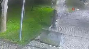 Enkaz kentin duvarları kadın eliyle renklendi