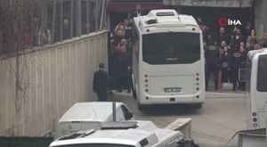 Zabıtadan seyyar satıcıya alçak saldırı!